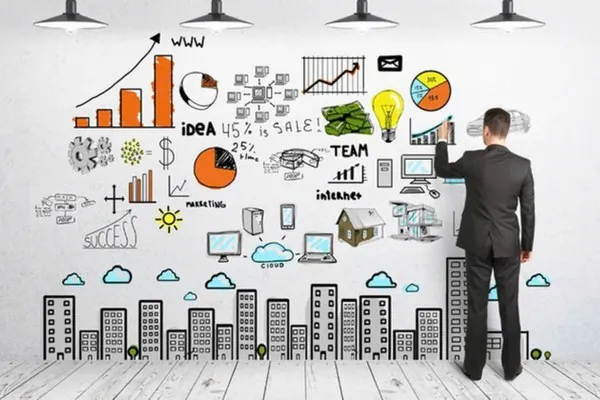 Người đang viết nội dung